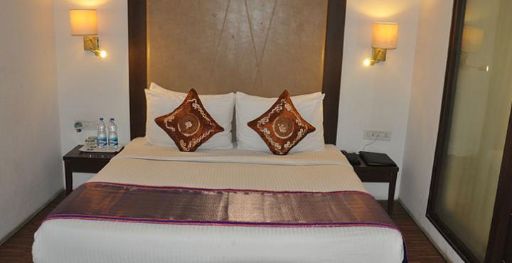 Hotel Clarks Collection Bhavnagar Exterior foto